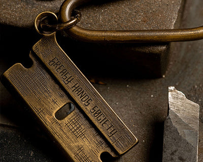 RZR KEYCHAIN/NECKLACE 2-IN-1