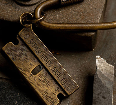 RZR KEYCHAIN/NECKLACE 2-IN-1